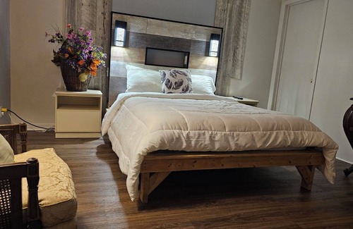 Saint-Timothee Hotel | Hotel Oasis Lac StLouis