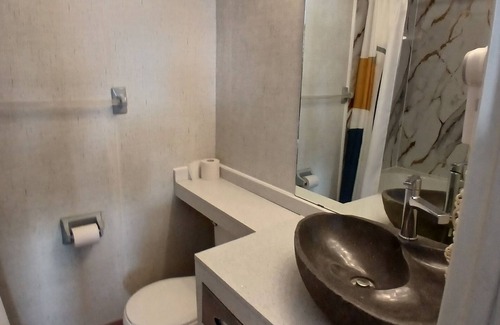 Saint-Timothee Hotel | Hotel Oasis Lac StLouis