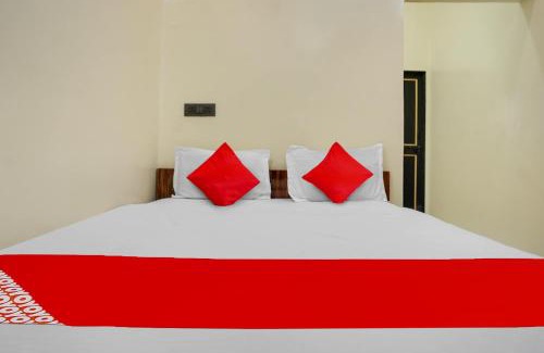 Alandi Hotel | Hotel O Crown & Lodge