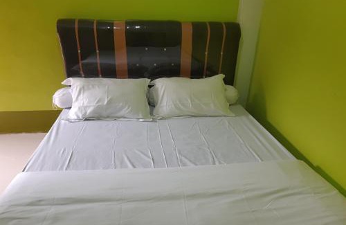 Deli Serdang Hotel | Hotel O Es Em Je Residence