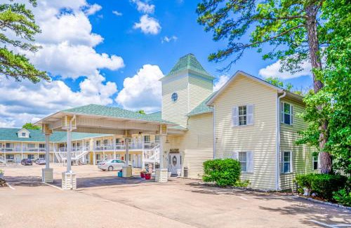 Eureka Springs Hotel | Hotel O Eureka Springs - Christ of Ozark Area