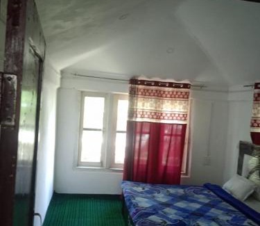 Pahalgam Apartment | Hotel O Home Homestay Manzoor Dedard