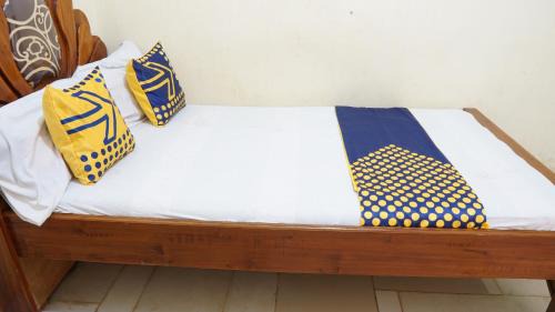 Sumberagung Hotel | Hotel O Homestay Srikandi Pulau Merah BeachNearPantai Pancer