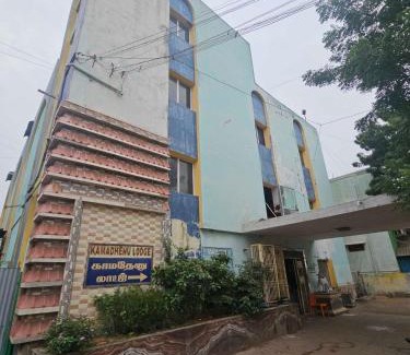 Neyveli Hotel | Hotel O Kamadhenu Lodge