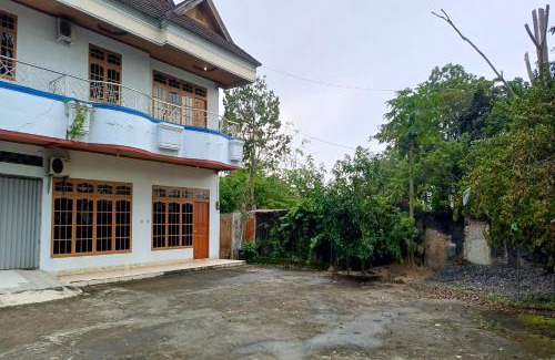 Marabahan Hotel | Hotel O Karunia Kost & PenginapanNearSiring Marabahan (Ulek Barito)