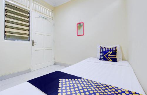 Klaten Selatan Hotel | Hotel O Kenzie Bunkbed Syariah