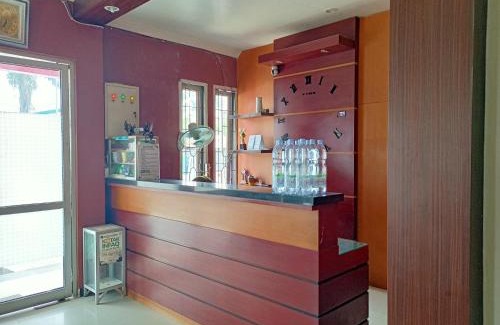 Tetebatu Hotel | Hotel O Kost Orange Syariah