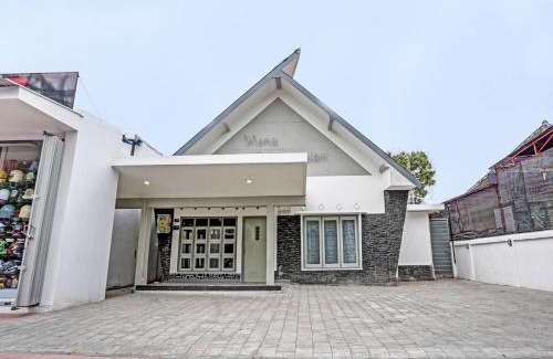 Blitar Hotel | Hotel O Nawangwulan