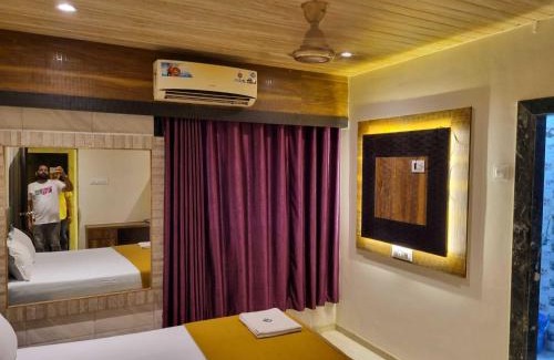 Bhayandar East Hotel | Hotel O Om Sai Guest house