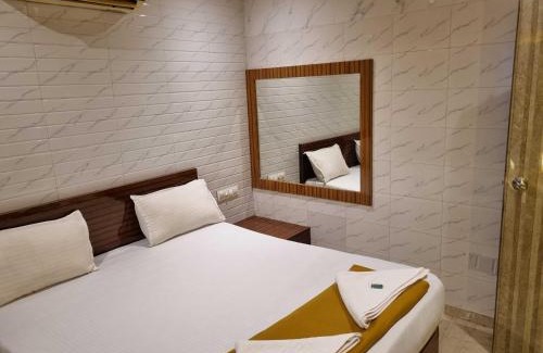 Bhayandar East Hotel | Hotel O Om Sai Guest house