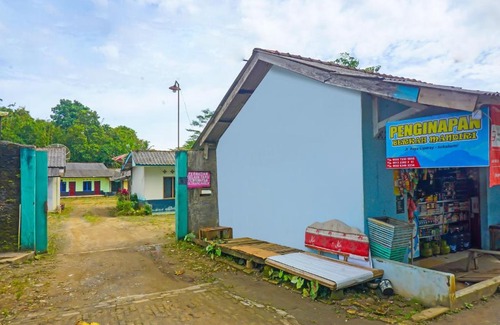 Djampang Kulon Hotel | Hotel O Penginapan Berkah Mandiri Syariah
