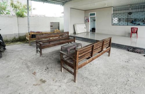 East Ogan Komering Ulu Hotel | Hotel O Penginapan Indah Permai Syariah
