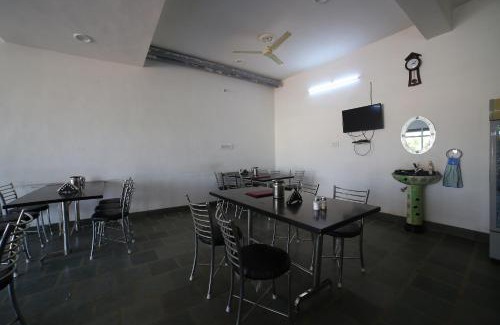 Village Hokra Hotel | Hotel O Rawat