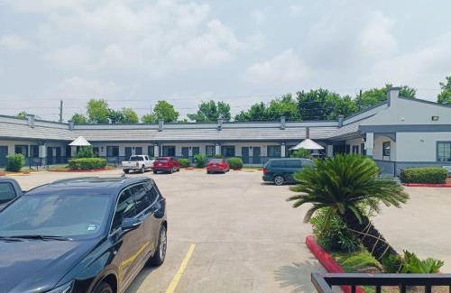 Greater Greenspoint Hotel | Hotel O Regency Suites Houston - IAH Beltway 8