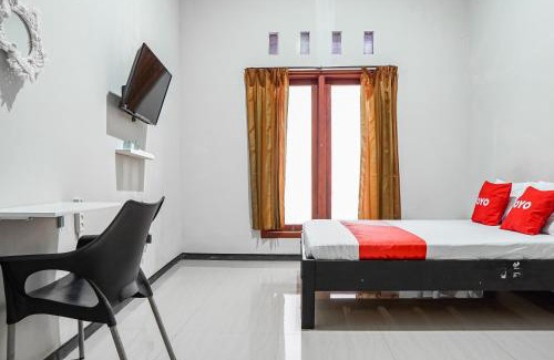 Siwalankerto Hotel | Hotel O Regina Homestay Syariah