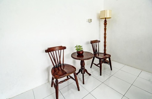 Tulungagung Hotel | Hotel O Sirih Gading Family Guest House