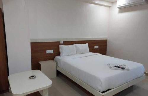 Pimpri - Chinchwad Hotel | Hotel O The Classic Crown
