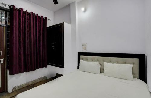 Hapur Hotel | Hotel O The Honirav Hotel