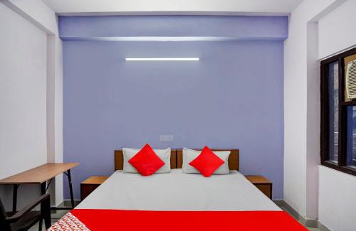Sector 27 Hotel | Hotel O Wamson Living Classic