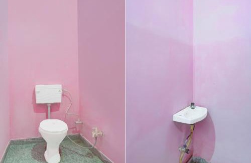 Mainpuri Hotel | Hotel O White House Hotel