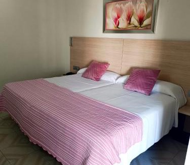 Jerez de los Caballeros Hotel | Hotel Oasis Familiar