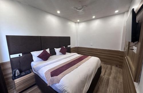 Gorakhpur Hotel | Hotel Obsidian Red