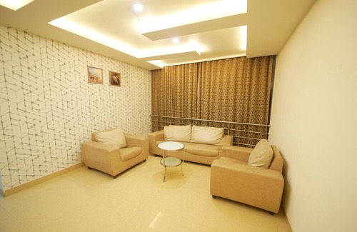Miyapur Hotel | Hotel Occassia Bliss – Premium Hotel with Rooftop Restaurant & Bar in Miyapur