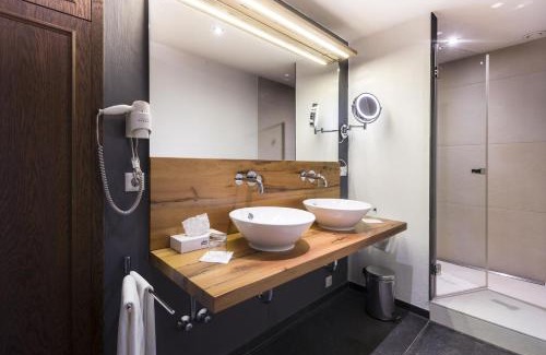 Tiefenbronn Hotel | Hotel Ochsen Post