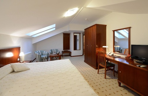 Banovo brdo Hotel | Hotel Orasac