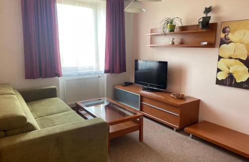 Sadska Hotel | Hotel Ostrov Garni