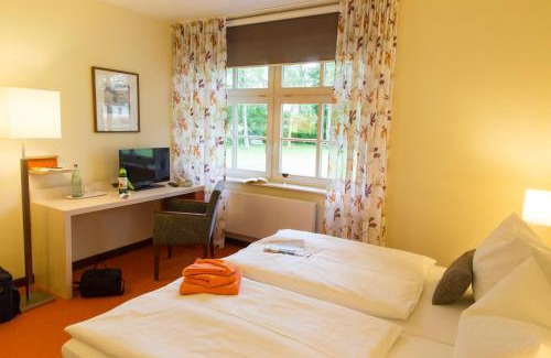 Zussow Hotel | Hotel Ostseeländer