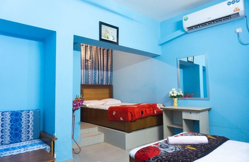 Dhaka House | Hotel Panthapath Residential - Family Room - AC