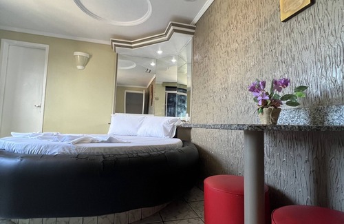 Iapi Hotel | Hotel Paradise