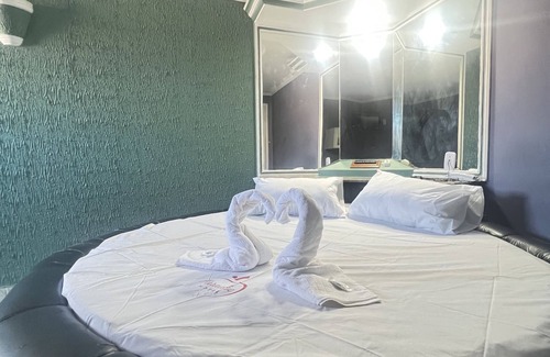 Iapi Hotel | Hotel Paradise