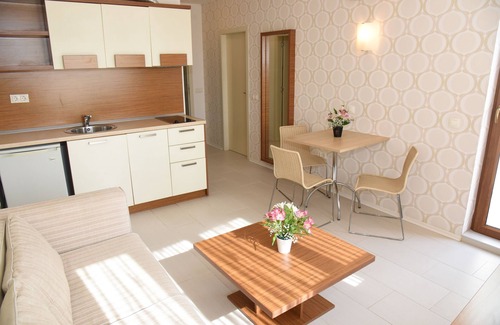 Chernomorets Hotel | Hotel Paradise Garden