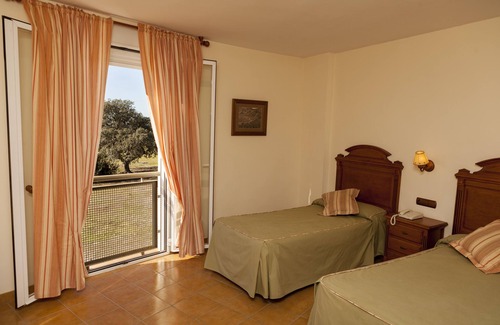 Rus Hotel | Hotel Paraje La Lambra