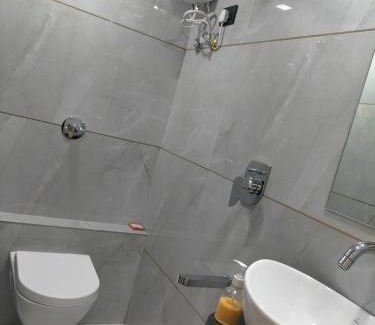 Ahmedabad Hotel | Hotel Paris Plaza
