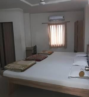 Daulatabad Hotel | Hotel Pariwar
