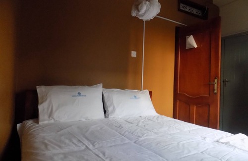 Ishaka Hotel | Hotel Park House