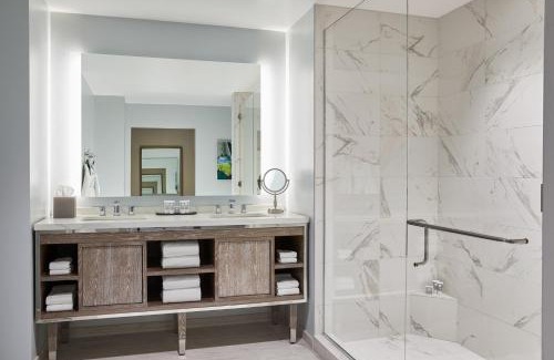 Palm Desert Hotel | HOTEL PASEO, Autograph Collection