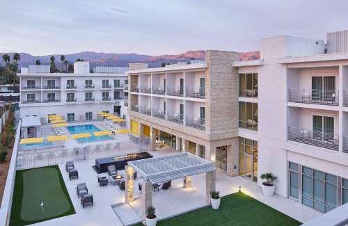 Palm Desert Hotel | HOTEL PASEO, Autograph Collection