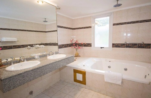 Lanin National Park Hotel | Hotel Patagonia Plaza