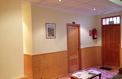 Bullas House | Hotel Pension Flipper