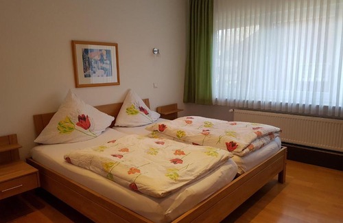 Wesel Hotel | Hotel Pension Haus Pooth