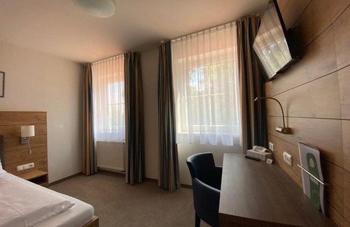 Eitting Hotel | Hotel-Pension Scharl am Maibaum