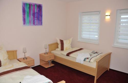 Schwerin Hotel | Hotel Pension Schwerin-Haus Schreiber