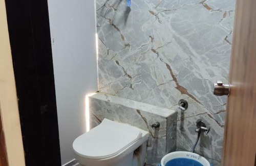 Thaltej Hotel | Hotel Peragon Inn