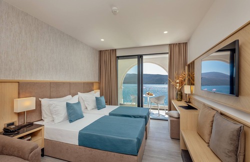 Herceg Novi Hotel | Hotel Perla