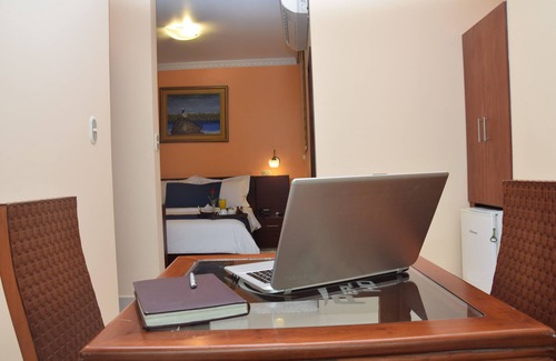 Esmeraldas Hotel | Hotel Perla Verde