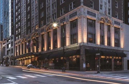 Downtown Kansas City Hotel | Hotel Phillips Kansas City, Curio Collection By Hilton